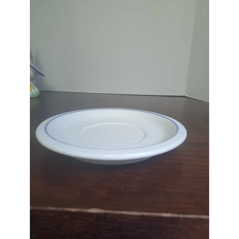 Vintage  Pfaltzgraff Blue And White Stoneware 6.5in Saucer